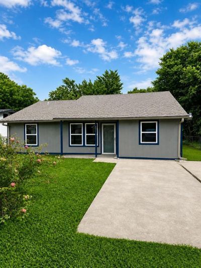 106 N 4th Street, Crandall, TX 75114 Main Photo