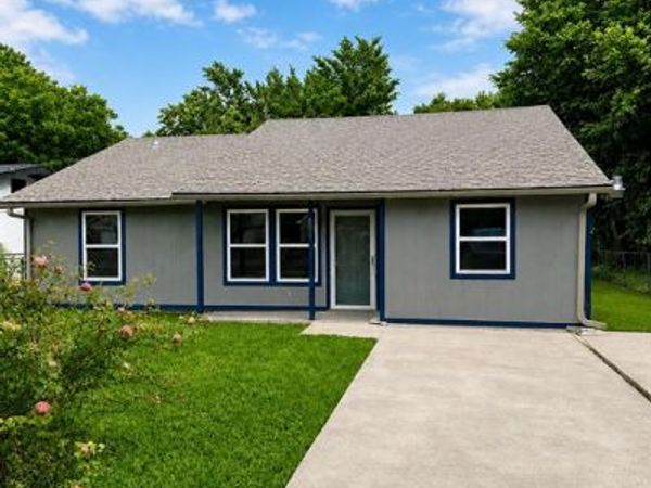 106 N 4th Street, Crandall, TX 75114