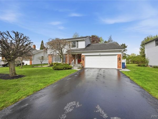 202 Oakbrook Drive , Buffalo, NY 14221