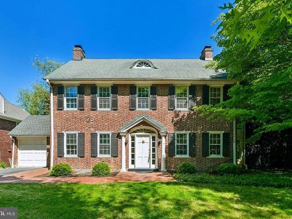 19 FARM ROAD, WAYNE, PA 19087