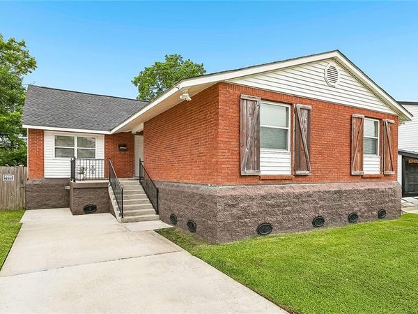 4021 CAMPHOR Street , Marrero, LA 70072