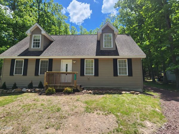 77 Holiday Drive, White Haven, PA 18661