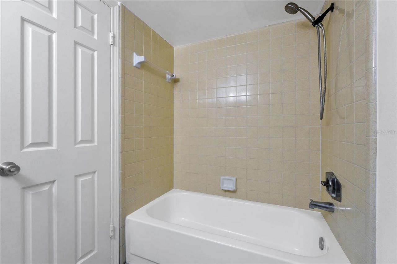 196 Riverbend Drive , Unit 102, Altamonte Springs, FL 32714 Photo