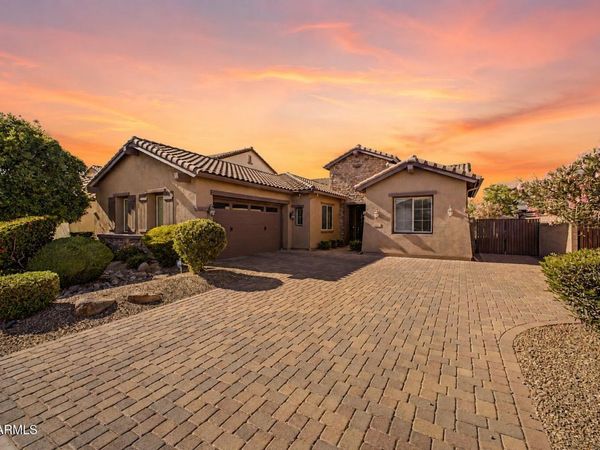 582 W ZION Place, Chandler, AZ 85248