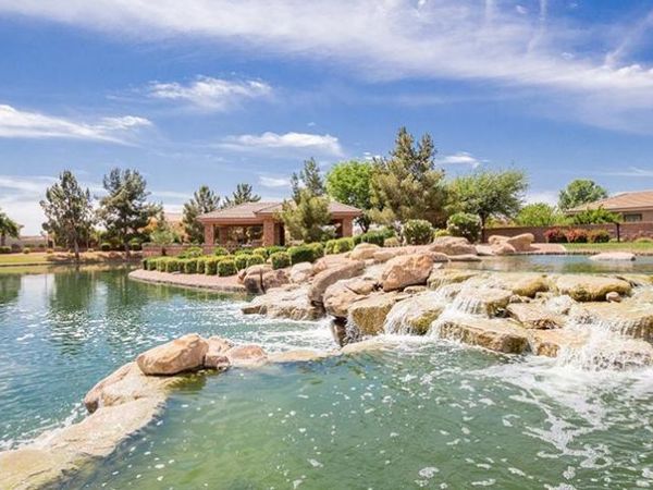 582 W ZION Place, Chandler, AZ 85248