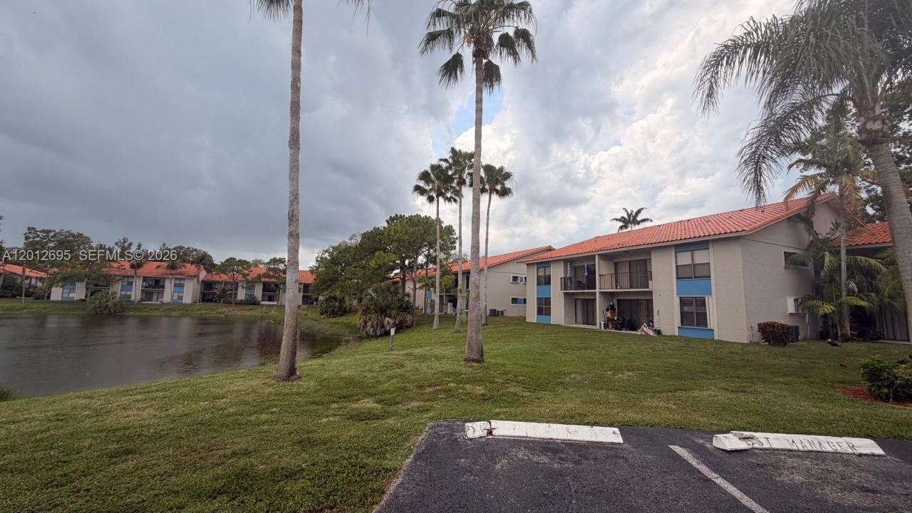 1760 Windorah Way, Unit H, West Palm Beach, FL 33411 Photo