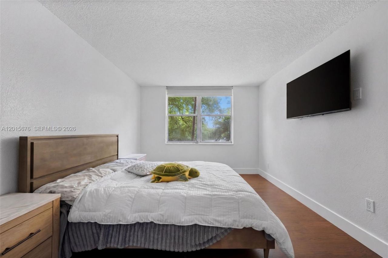1800 Sans Souci , Unit 332, North Miami, FL 33181 Photo