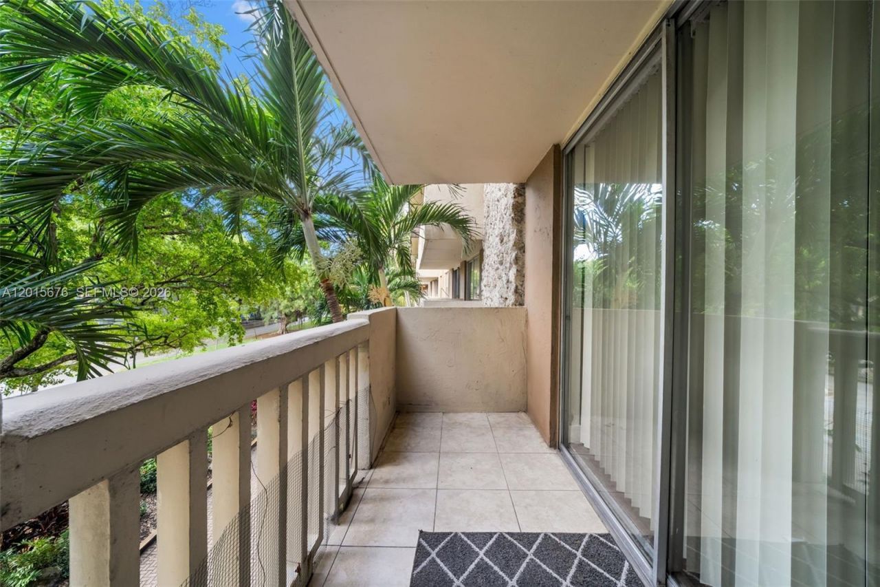 1800 Sans Souci , Unit 332, North Miami, FL 33181 Photo