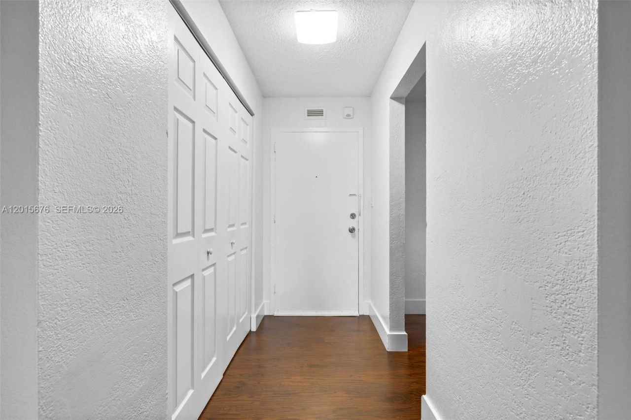 1800 Sans Souci , Unit 332, North Miami, FL 33181 Photo