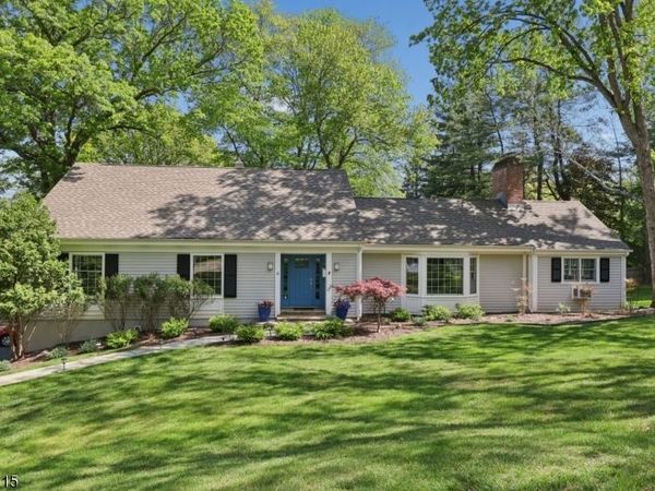 4 Barberry Way, Essex Fells, NJ 07021