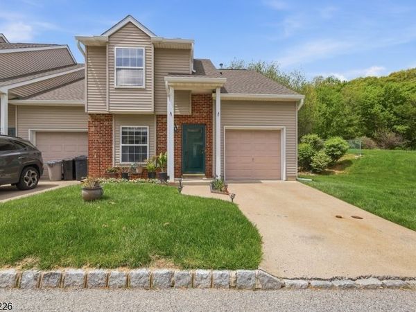 64 Cambridge, Oxford, NJ 07863