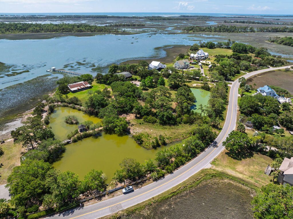 2363 Sol Legare Road Photo 9