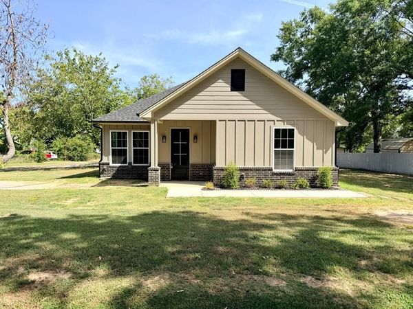 5350 First Street, Chandler, TX 75758