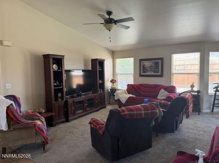 512 Darren Way, Fernley, NV 89408 Photo