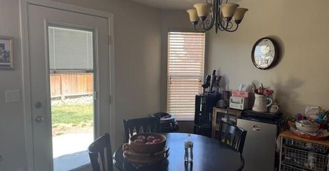 512 Darren Way, Fernley, NV 89408 Photo