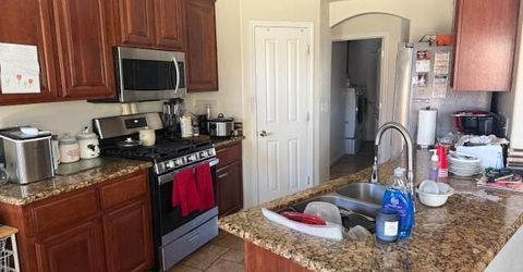 512 Darren Way, Fernley, NV 89408 Photo