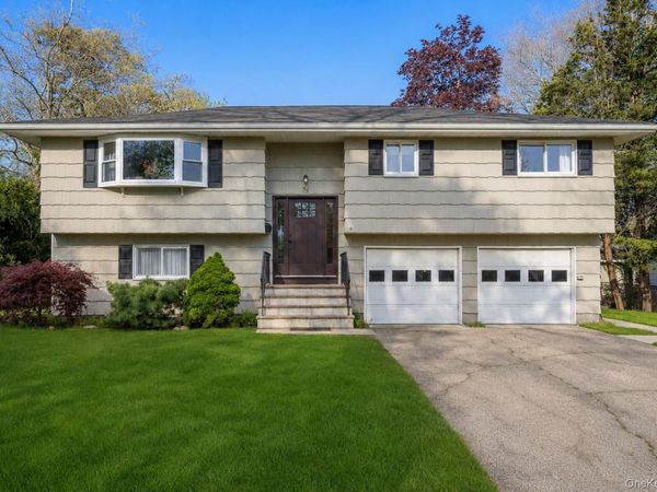 36 Matinecock Avenue, East Islip, NY 11730