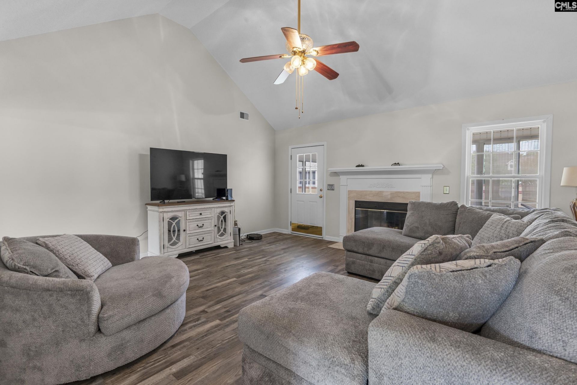 111 Cannon Trail Court  Photo 6