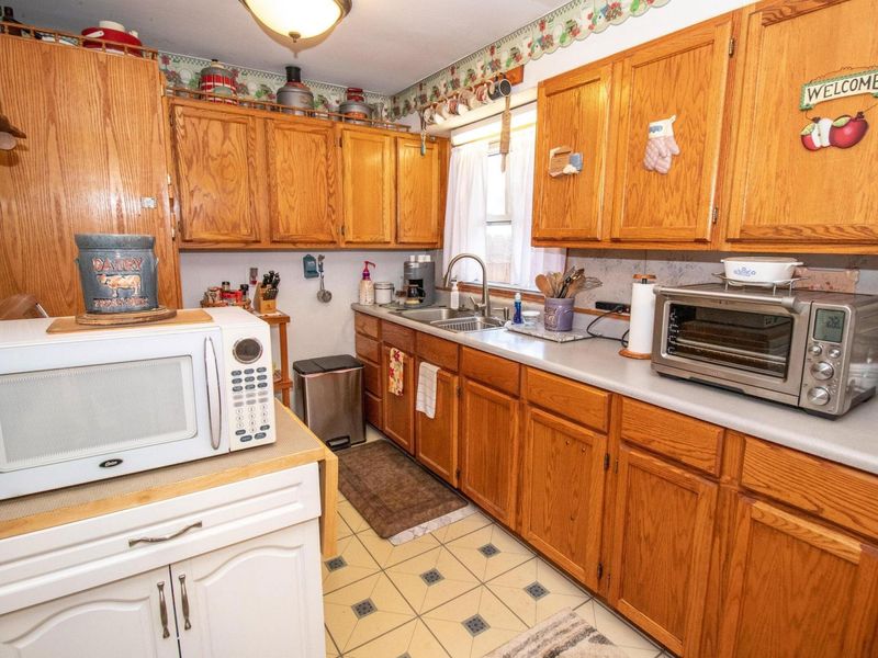 1089 Meadow Lane, Columbus, OH 43207 Photo 8