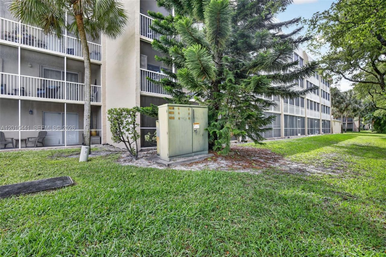 9470 Tangerine Pl , Unit 105, Davie, FL 33324 Photo