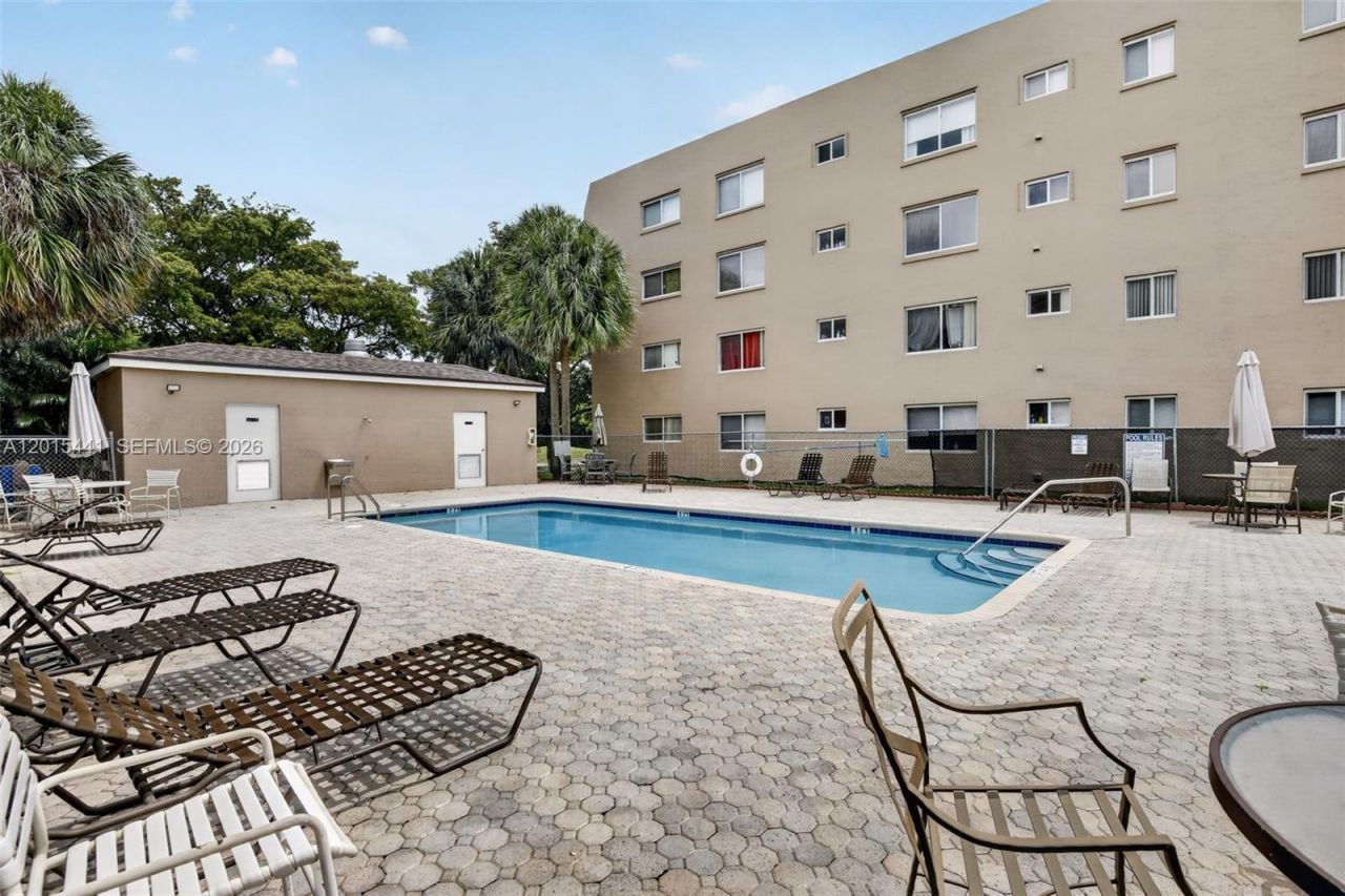 9470 Tangerine Pl , Unit 105, Davie, FL 33324 Photo