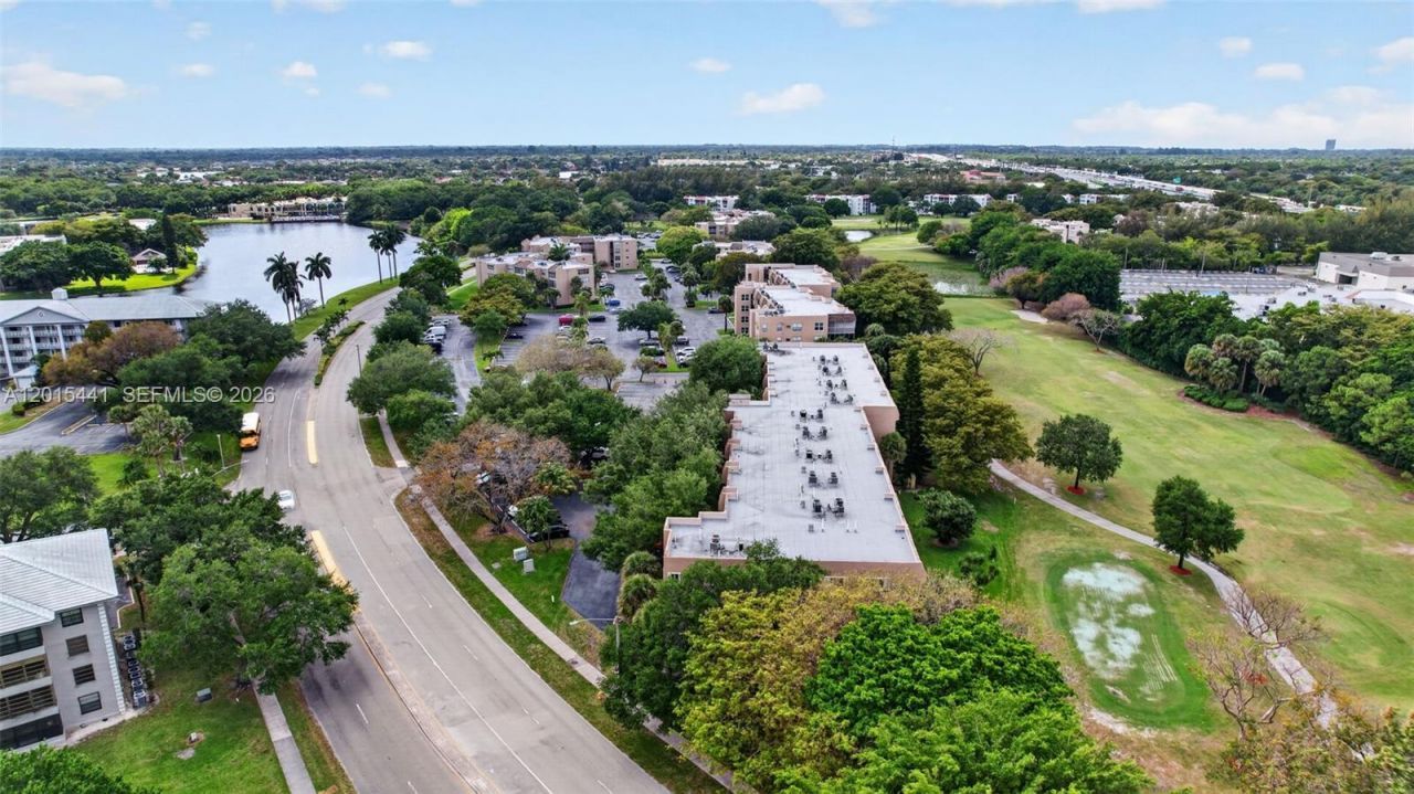 9470 Tangerine Pl , Unit 105, Davie, FL 33324 Photo
