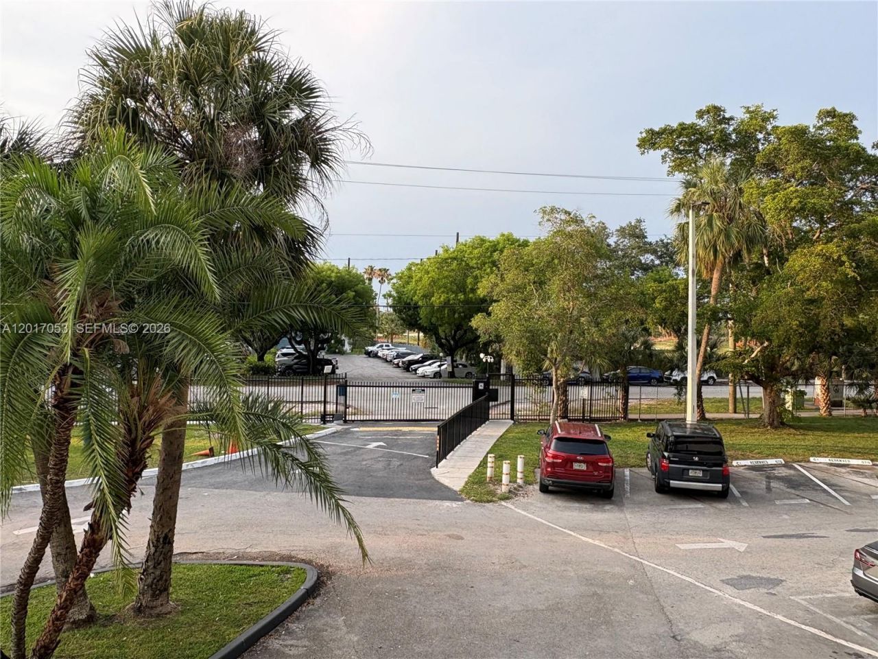 1770 NE 191st St, Unit 203-1, Miami, FL 33179 Photo