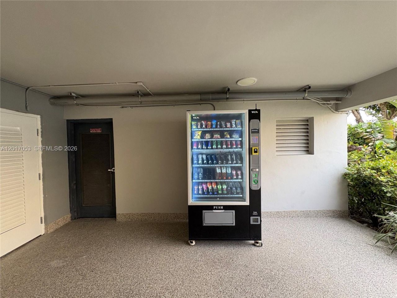 1770 NE 191st St, Unit 203-1, Miami, FL 33179 Photo
