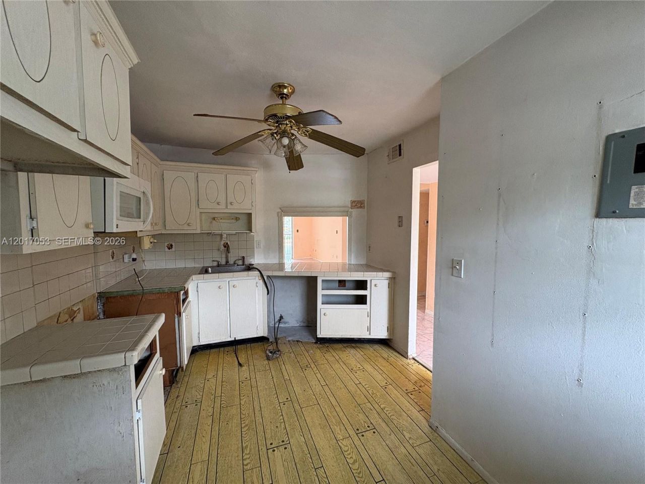 1770 NE 191st St, Unit 203-1, Miami, FL 33179 Photo