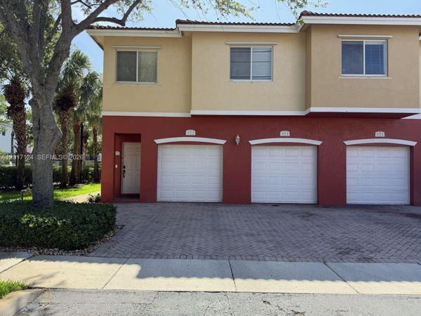 3335 Palomino Dr , Unit 311-3, Davie, FL 33024