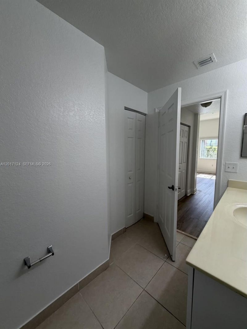 3335 Palomino Dr , Unit 311-3, Davie, FL 33024 Photo