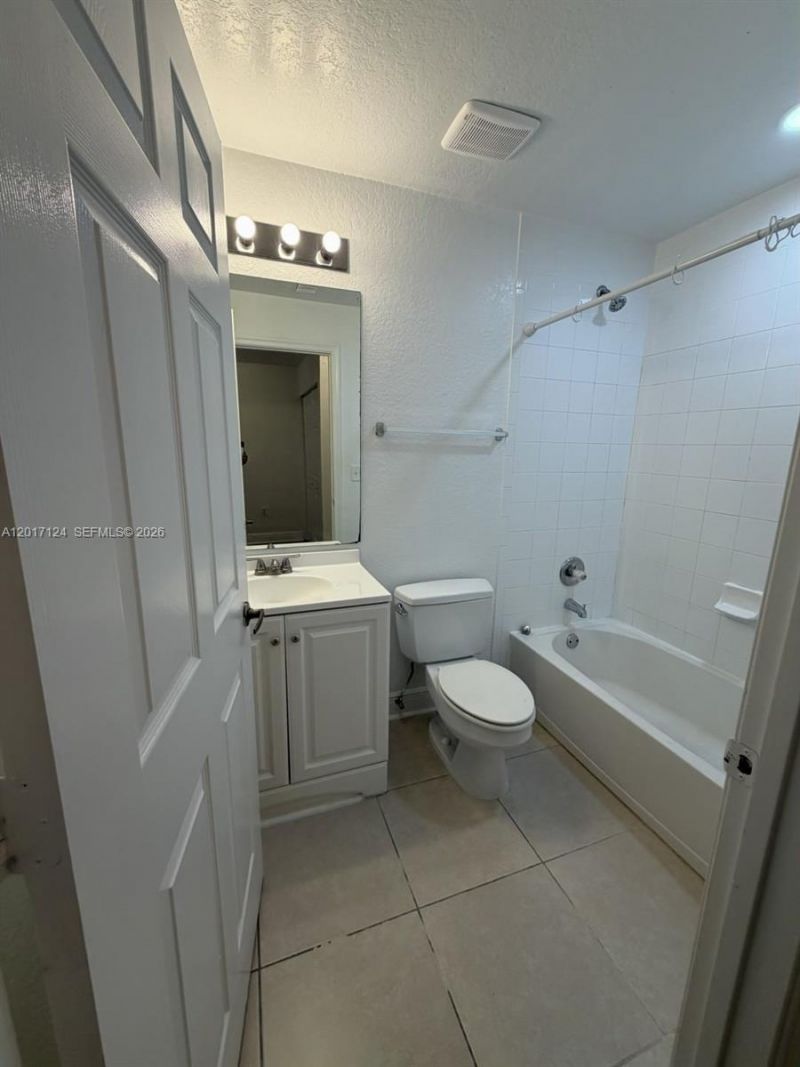 3335 Palomino Dr , Unit 311-3, Davie, FL 33024 Photo
