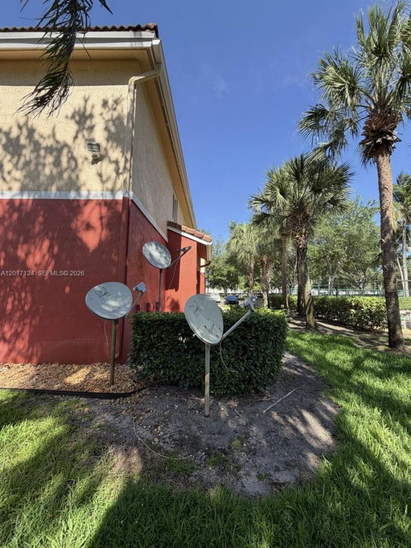 3335 Palomino Dr , Unit 311-3, Davie, FL 33024 Photo