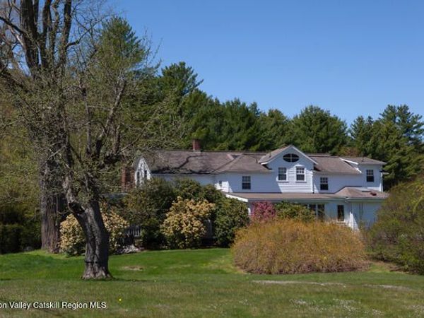84 Sickler Road, Lake Hill, NY 12448