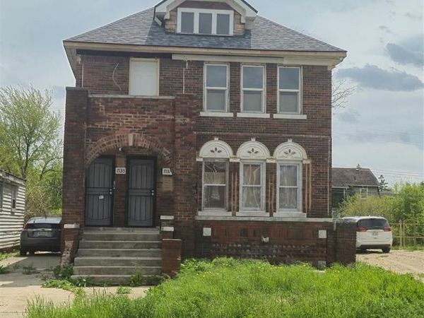 7135 Elmhurst Street , Detroit, MI 48204