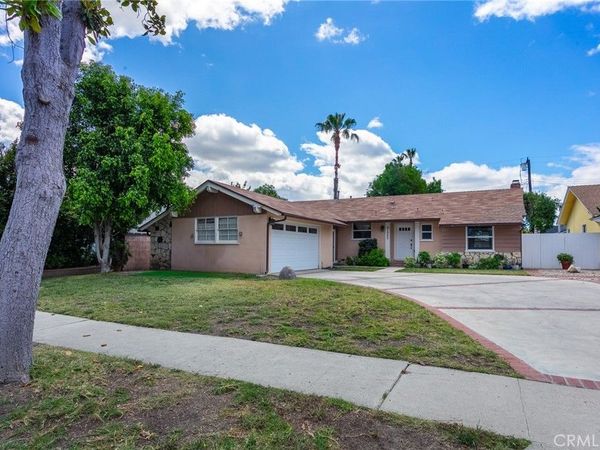 21000 Elkwood, Canoga Park, CA 91304