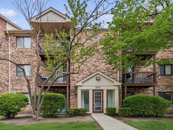 2213 Nichols Road , Unit B, Arlington Heights, IL 60004