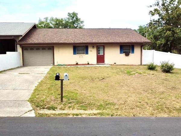 700 W DAMPIER STREET , INVERNESS, FL 34450