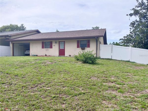 700 W DAMPIER STREET, INVERNESS, FL 34450