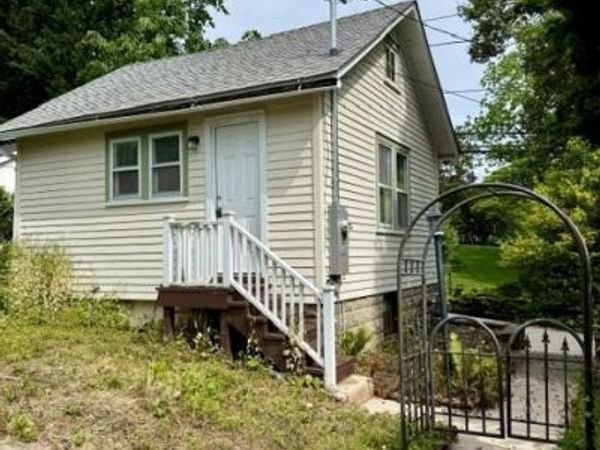 201 Franklin Street, Port Jefferson, NY 11777