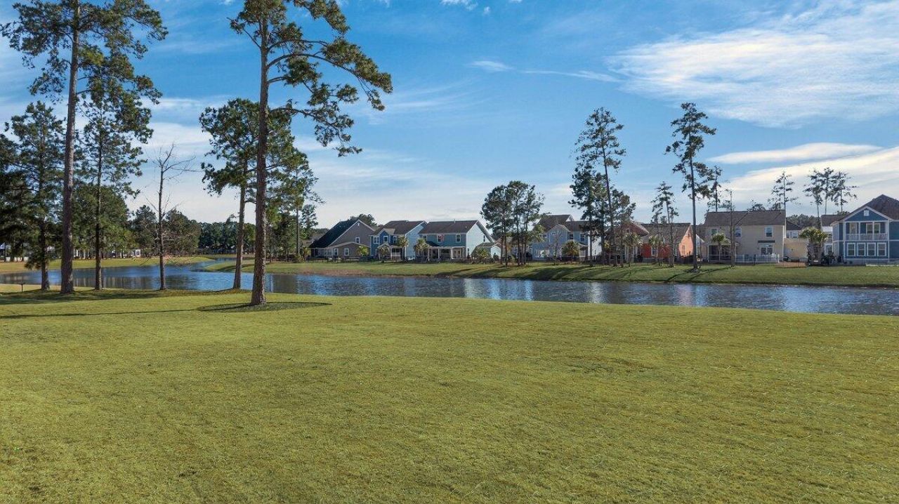 403 Four Seasons Boulevard Photo 46