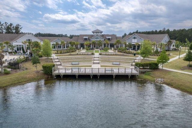 403 Four Seasons Boulevard Photo 59