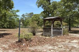 109 Prince Lane photo 4