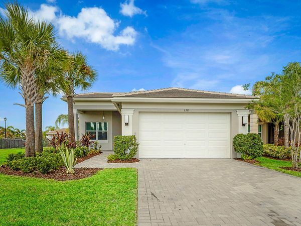 11905 SW Seaway Street, Port St. Lucie, FL 34987