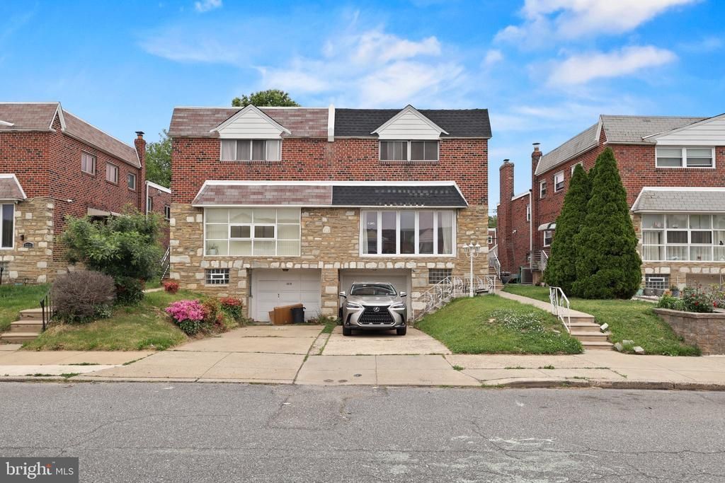 2217 Hoffnagle Street, Philadelphia, PA 19152 Main Photo