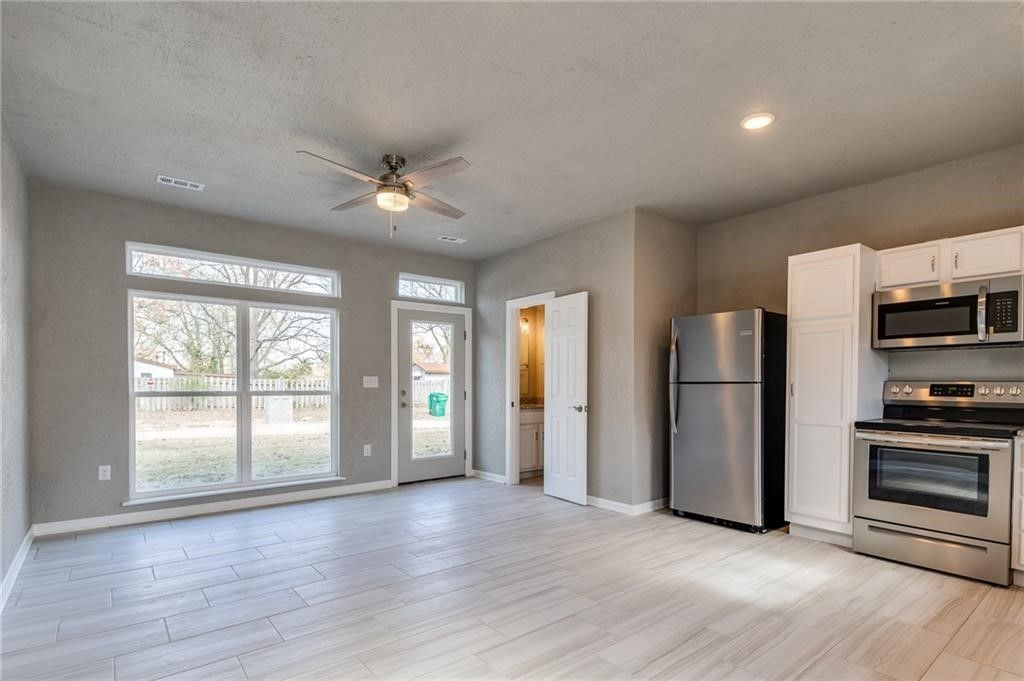400-402 Hemlock Street, Rogers, AR 72756 Main Photo