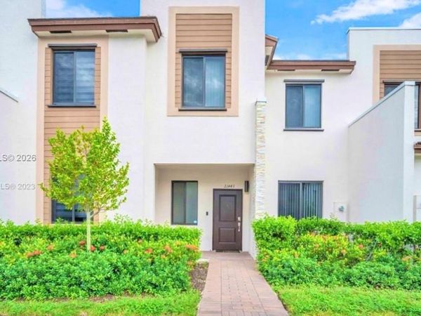21443 NE 2nd Path , Unit 21443, Miami, FL 33179