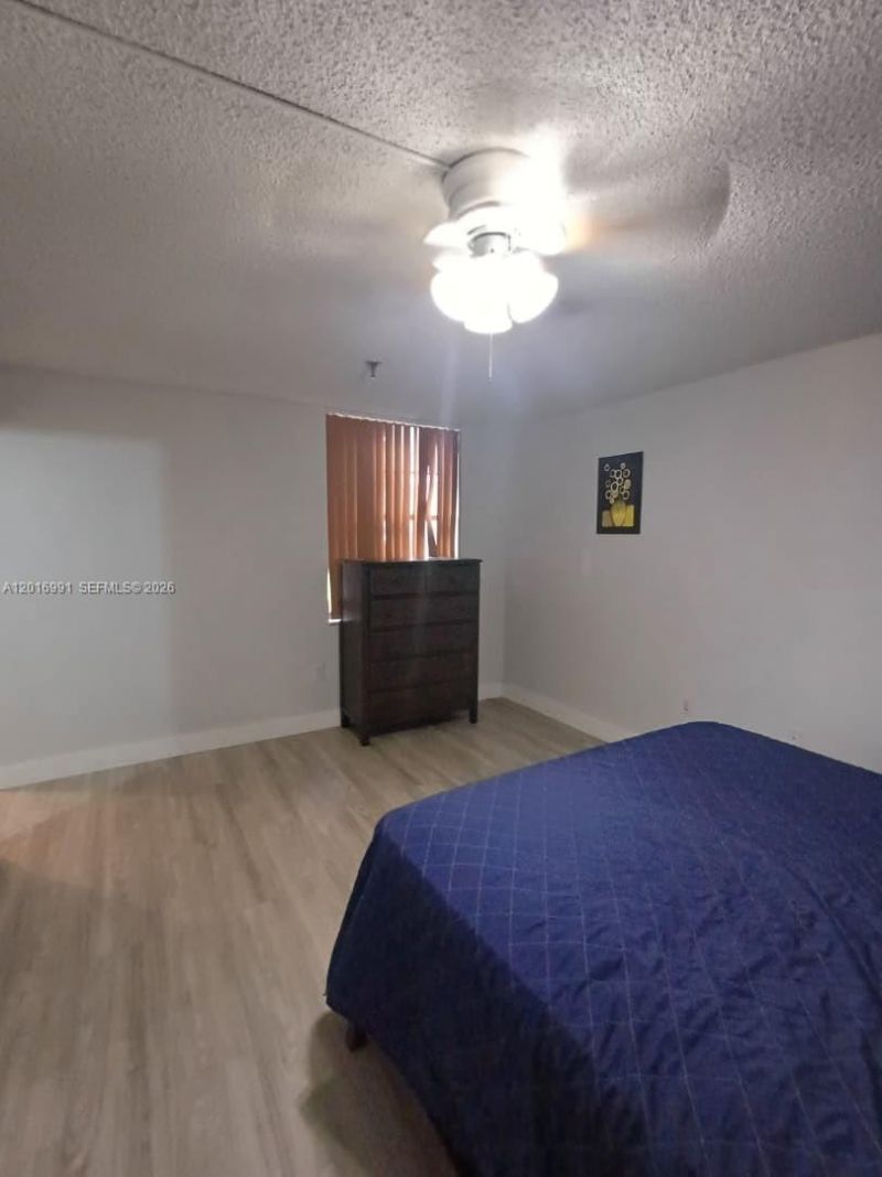 665 NE 195th St, Unit 119, Miami, FL 33179 Photo