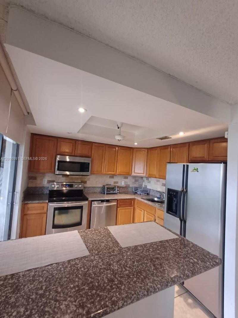665 NE 195th St, Unit 119, Miami, FL 33179 Photo