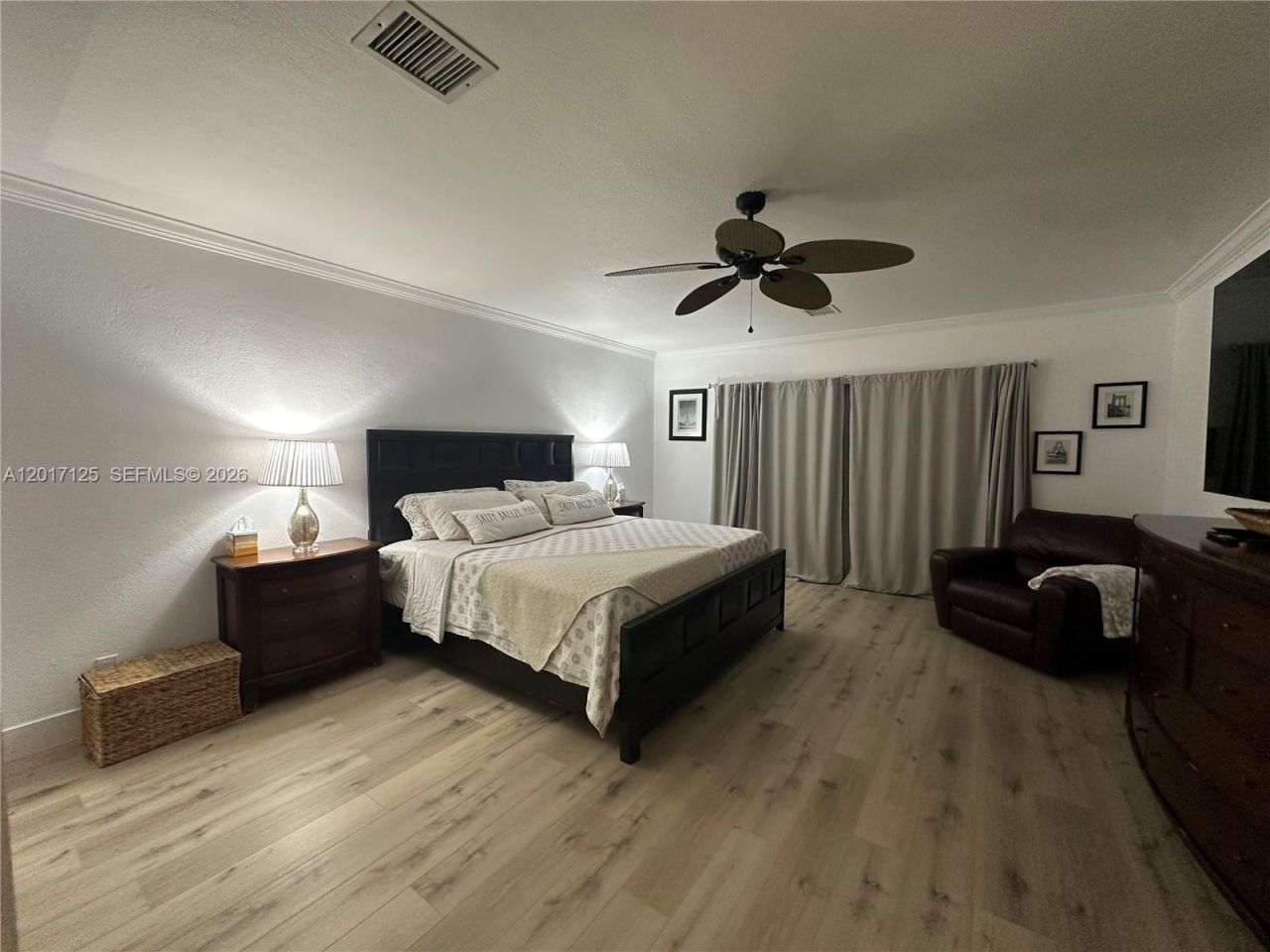 2908 Bayview Dr, Fort Lauderdale, FL 33306 Photo